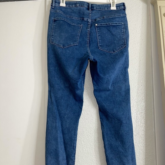 Jeans - Picture 2 of 3